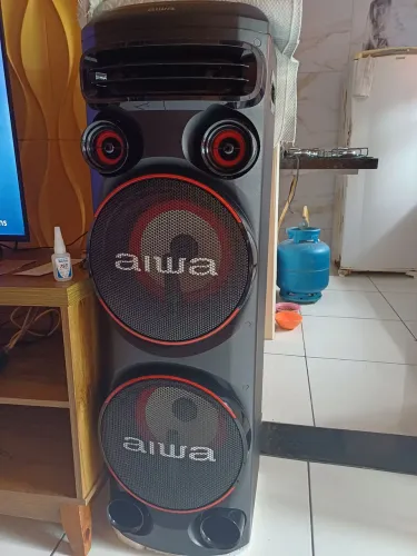 caixa de som  aiwa 
