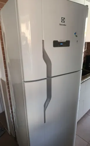 Geladeira Frost Free Eletrolux DFN41