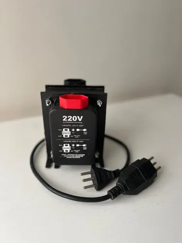 Autotransformador Bivolt (110V/127V para 220V ou 220V para 110V/127V)