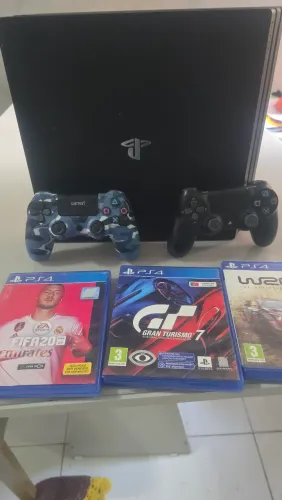 PLAYSTATION 4 PRO