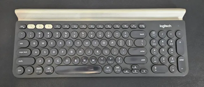 Teclado Logitech K780