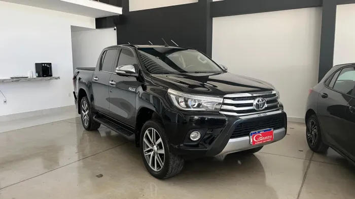Toyota Hilux CD SRX 4X4 2.8 TDI 16V Diesel Aut. 2016