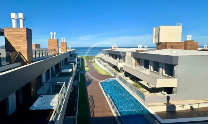 Apartamento 3 dormitórios em condomínio frente mar abaixo do valor de mercado ! codigo: 28