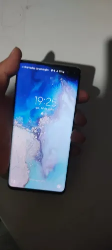 Samsung Galaxy S10