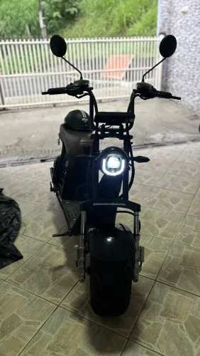 Scooter R13 1000W de potência + capacete de brinde