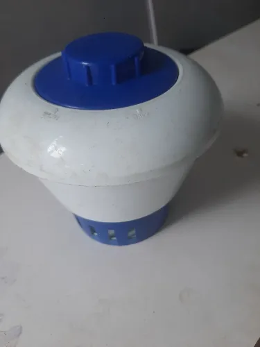 Vende piscina 5.000lts usada uma vez. Contato * 