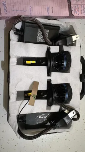 Farol de carro led