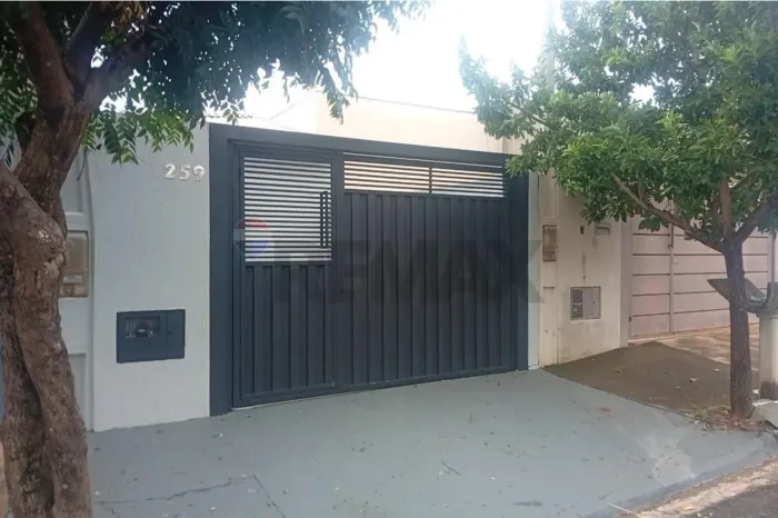 Residencial San Fernando: Casa 2 Quartos em Lins