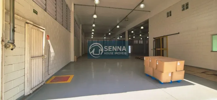 Galpão - 950M² NÍVEL TÉRREO