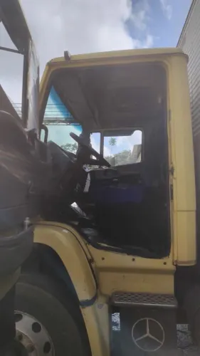 Vendo caminhão L1620, 3 eixos.