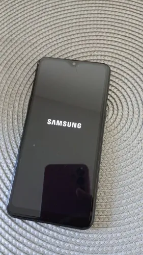 Celular Samsung A10 S todo bom