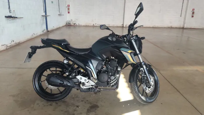 Fazer 250 verde baixa quilometrgem