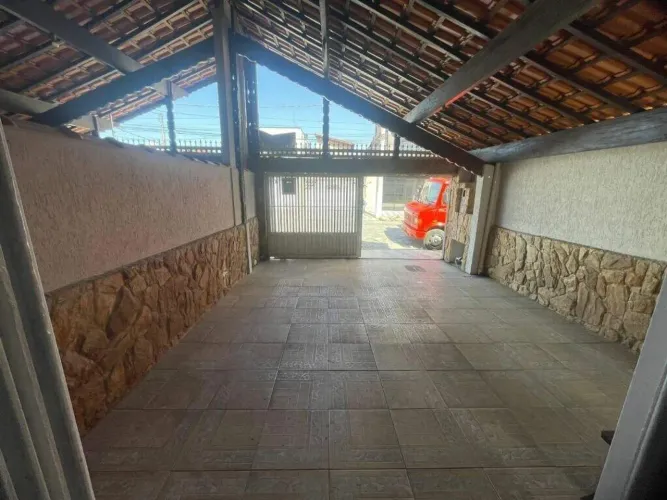 Casa à venda, 194 m² por R$ 750.000,00 - Vila Guilhermina - Praia Grande/SP