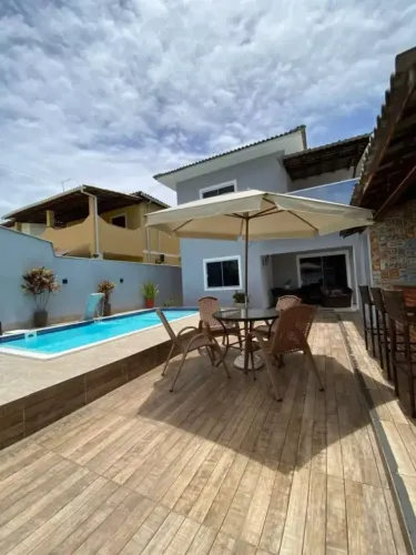 Casa Duplex de Alto Padrão à Venda no Condomínio Arembepe Aquaville