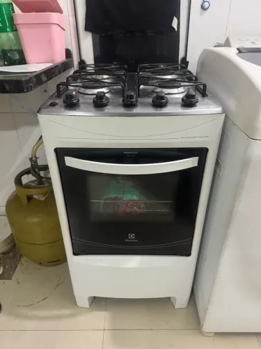 Vendo fogão Electrolux