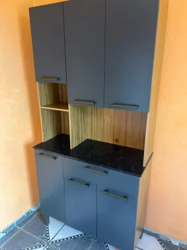Armário de cozinha l