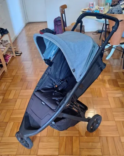 Carrinho Thule Spring com oportunidade única 