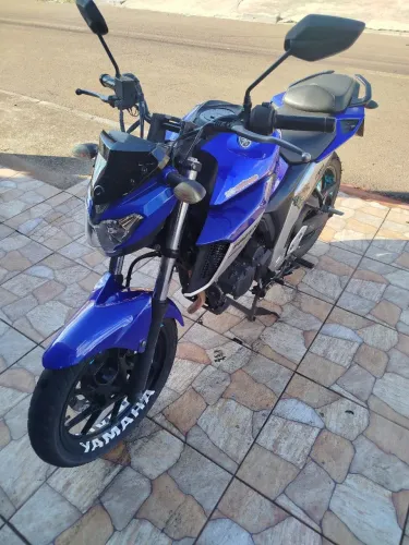Fazer 250