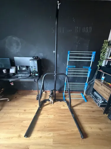 Suporte para saco de boxe