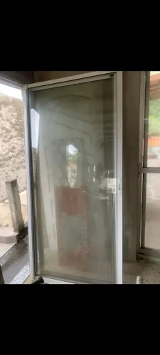 Vendo porta balcão