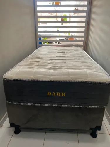 Cama de solteiro 1,90 x 0,9 metros