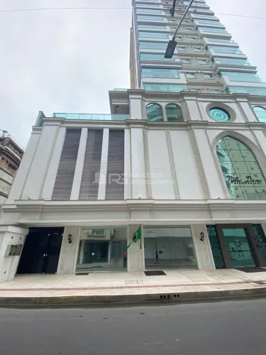 SALA COMERCIAL A VENDA