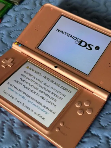 Nintendo DSi XL Rosa (Portátil de Coleção)