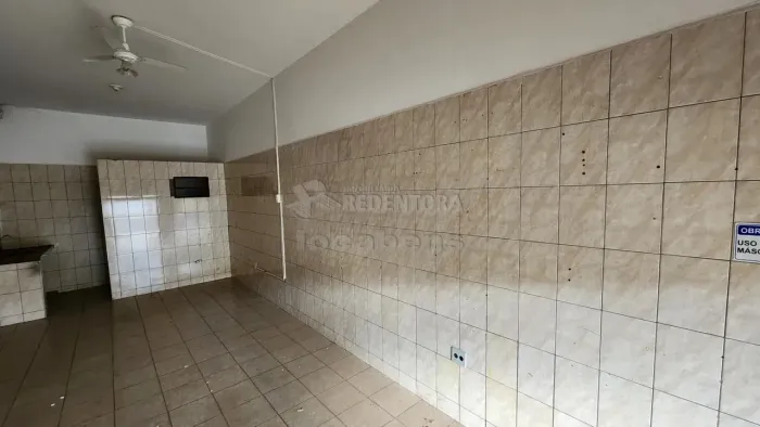 Salão comercial com 25m² no Dom Lafayete Libânio