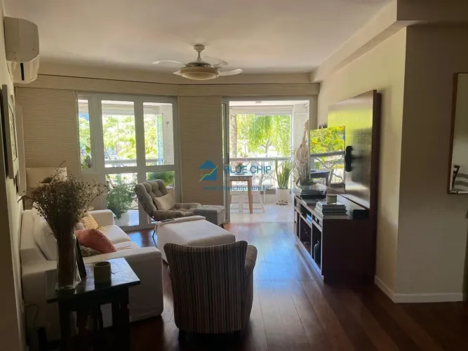 Apartamento à Venda no Condomínio Bourbon - Barra da Tijuca, com 3 Quartos por R$1.490.000