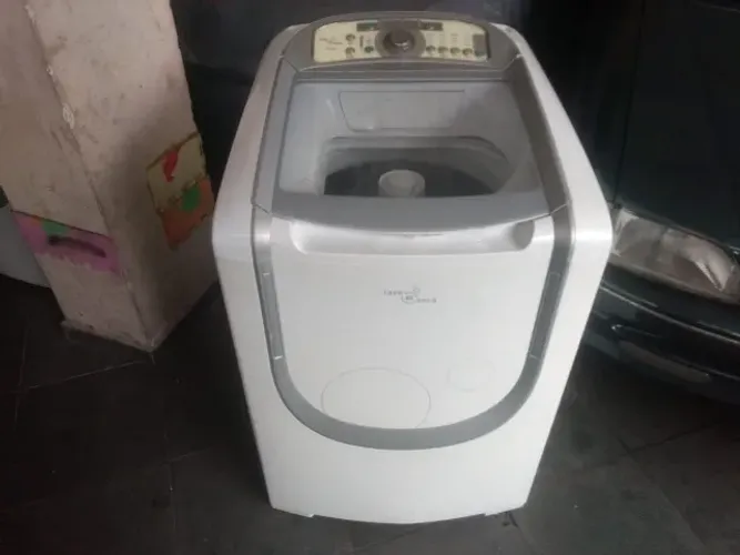 Lava e Seca Eletrolux LST12 127V, funcionando muito bem
