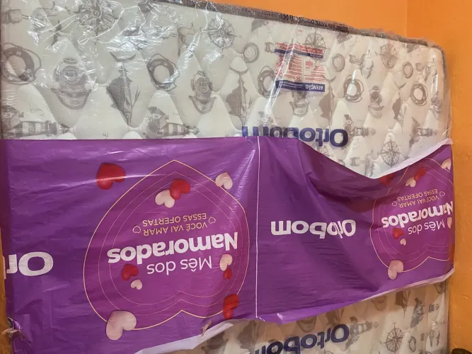 Dois colchões novos