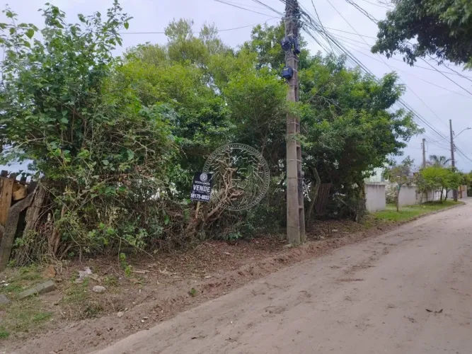 Terreno com 495 m2 no Campeche em Florianópolis - SC