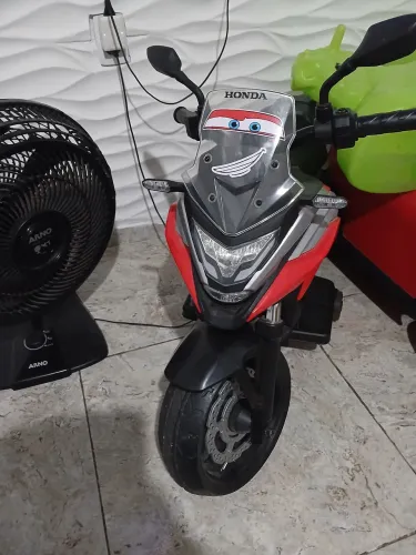 Linda moto infantil