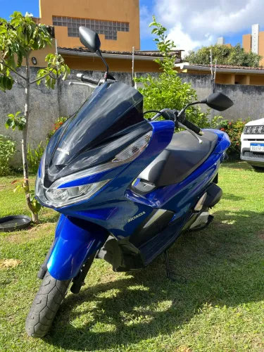 Honda PCX 2022 - sem destalhes 
