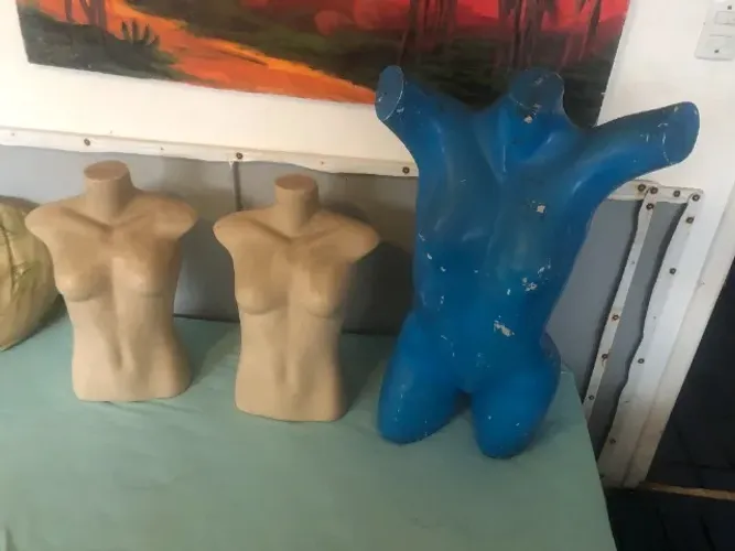 MANEQUINS PARA DESOCUPAR LUGAR