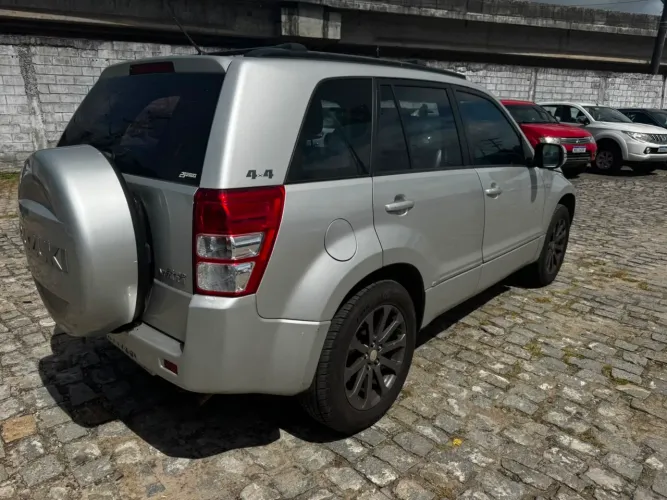 Suzuki Grand Vitara 2.0 16V 4x2/4x4 5P Aut. 2015