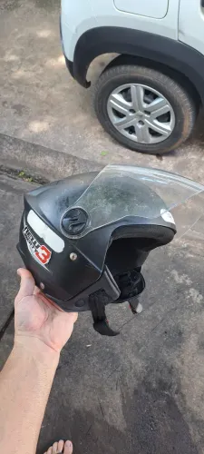 Capacete
