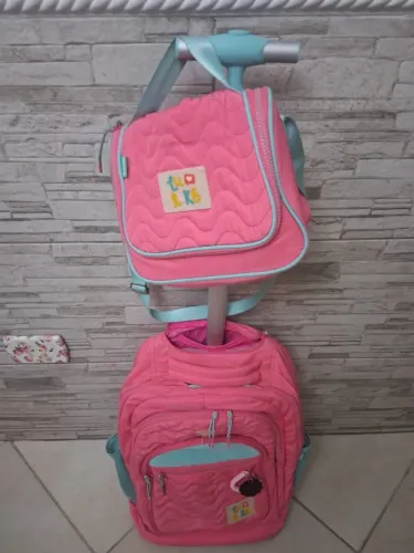 Mochila Luluca com rodinha Lulike Original + Lancheira - Bom Estado