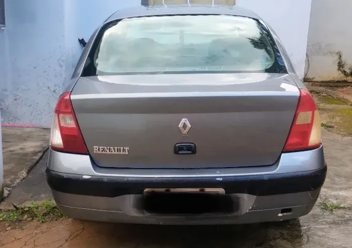 Renault Clio Sed. Authentique Hi-flex 1.0 16V 4P 2006