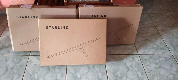Internet de alta velocidade Starlink Standard via satélite, Roteador e Monde