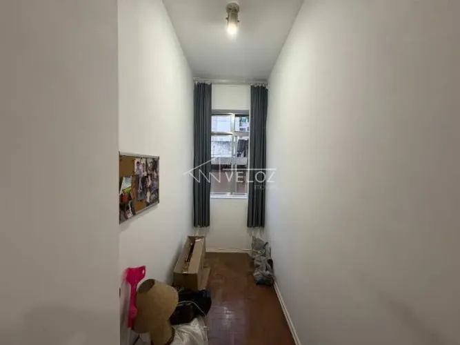 Apartamento : / Residencial / Laranjeiras
