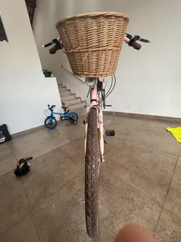 Bicicleta Holandesa Retrô Rosa Annaville Shimano Nexus Aro 26 Feminina