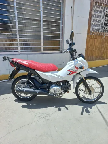 Moto honda pop 110i branca, modelo 2025 sem embreagem 
