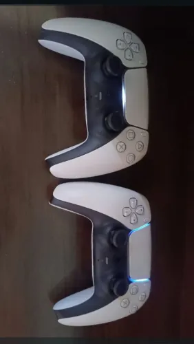 Playstation 5 seninovo 2 controles