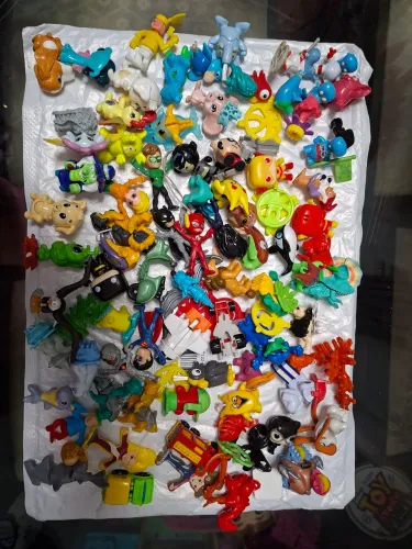 Lote Brindes Kinder Ovo.