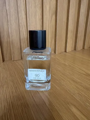 Banana Republic 90 Pure White 
