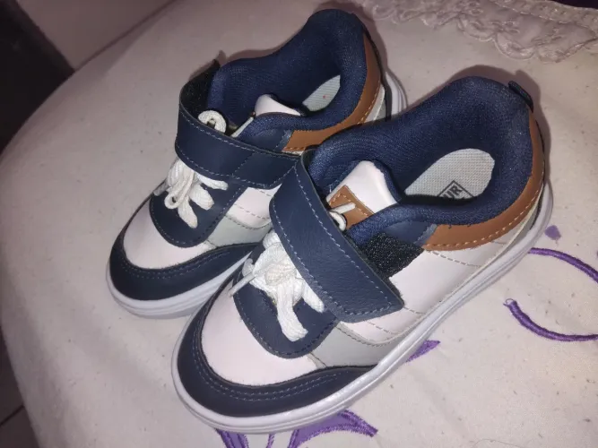 Sapato infantil 2 anos.
