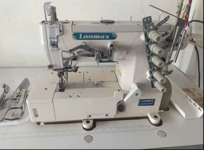 Galoneira marca lamax / Vai com uns apetrecho pra começo de langerry