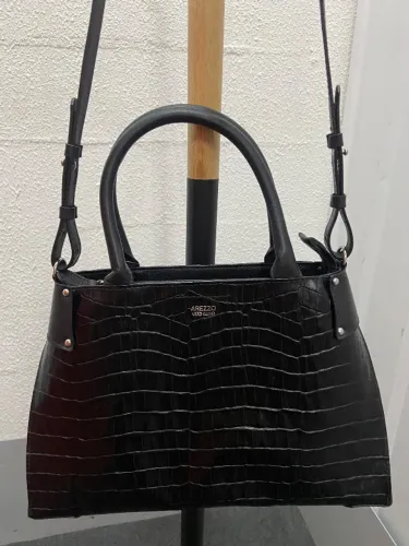 LINDA BOLSA EM COURO DA AREZZO NOVA COM ETIQUETA