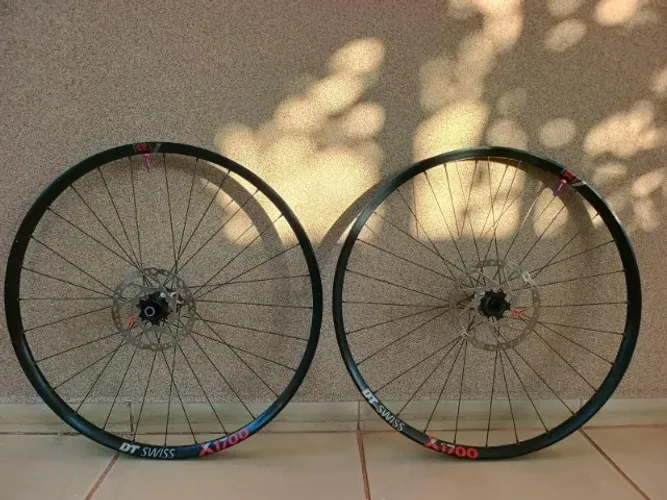 Rodas DT Swiss 1700